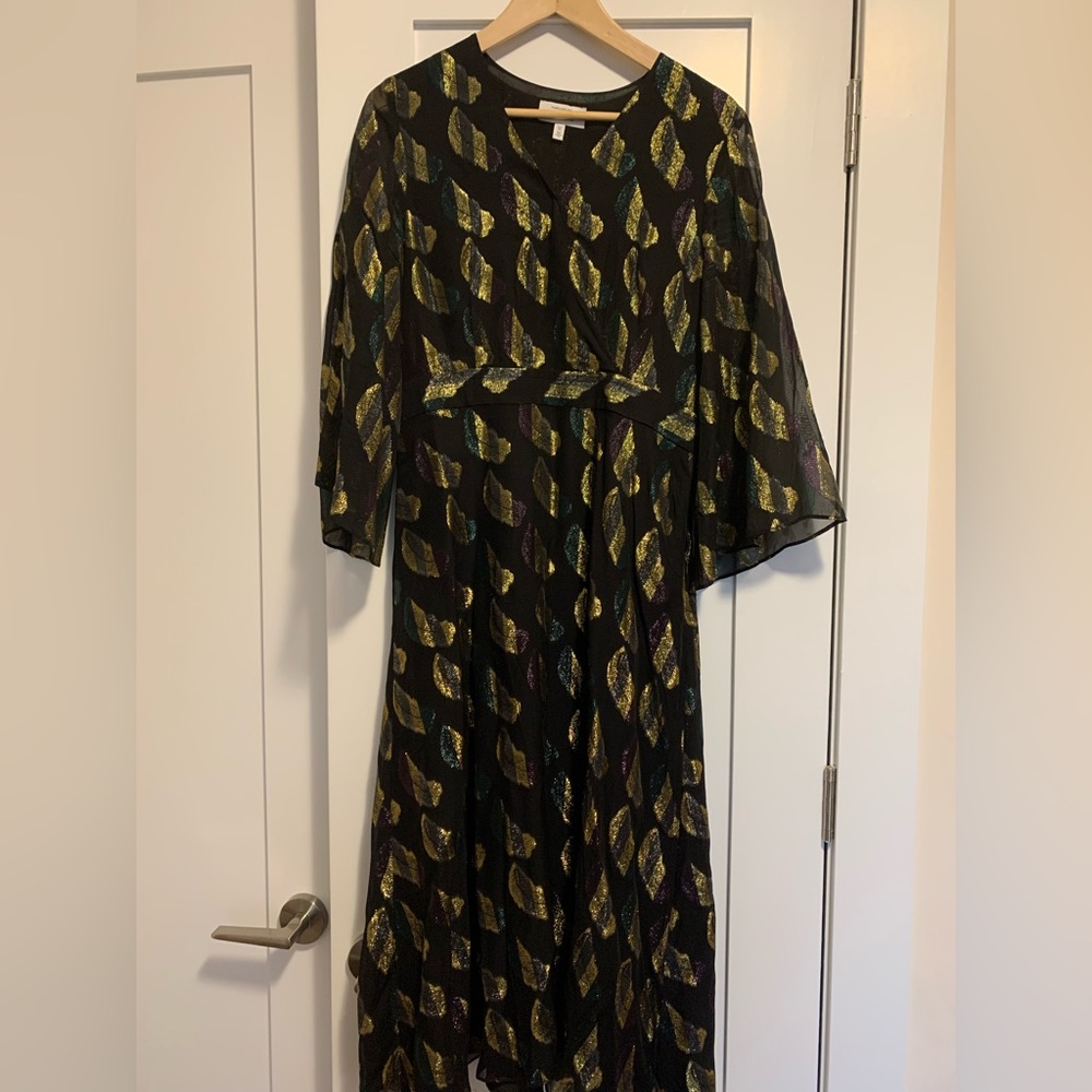Paris Atelier Flared dress. Black with metallic design  V neck tea length